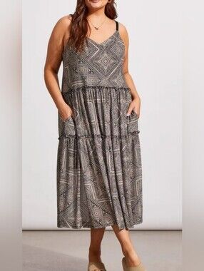 Sleeveless Black & White Printed Tiered Maxi Dress